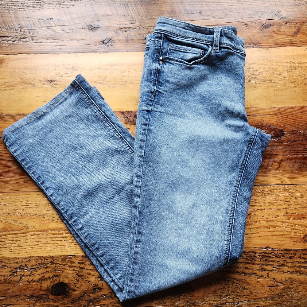WHBM NOIR Bedazzled Pockets Size 10R Jeans